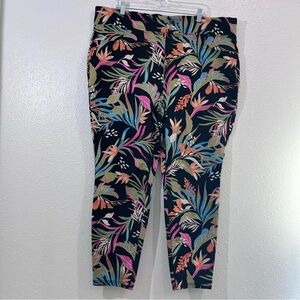 Terra & Sky Black Ankle Pants with Multicolor Tropical Print Sz 2X/20W/22W